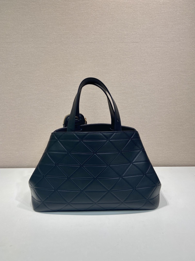 Pra*a tote bags